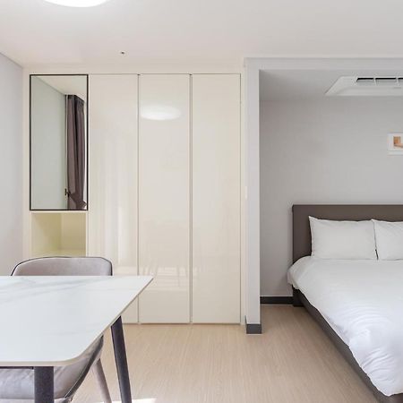 Sota Collection The Yeosu Hotel Buitenkant foto