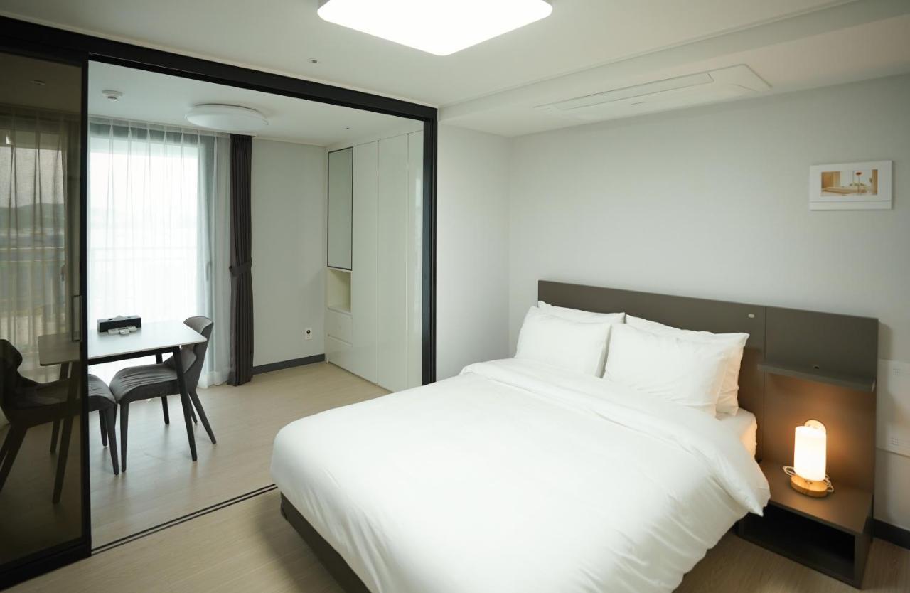 Sota Collection The Yeosu Hotel Buitenkant foto